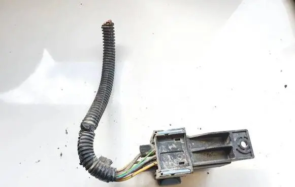 Glow plug pre-heat relay