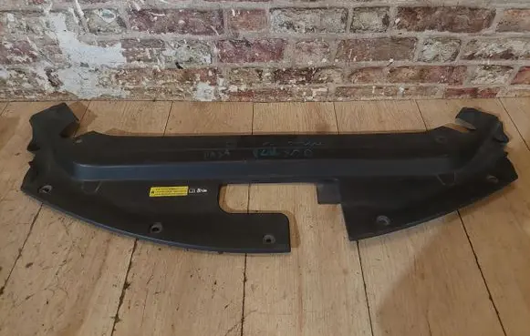 Nissan Pulsar Front bodywork piece 