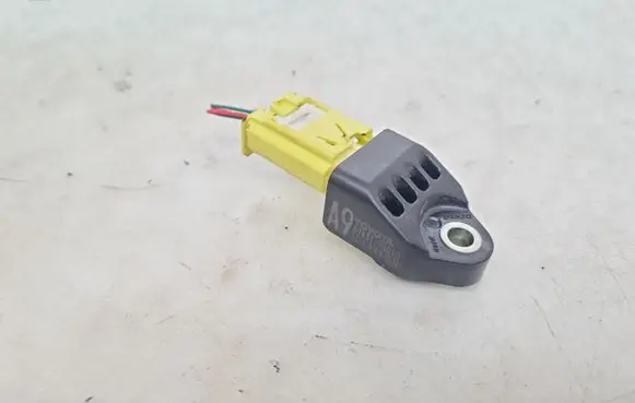 Toyota Prius+ (ZVW40) Airbag deployment crash/impact sensor 8983175010