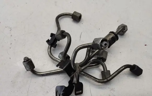 Fuel line pipe
