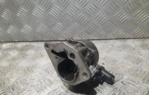 Renault Laguna II Vacuum pump 8200072985