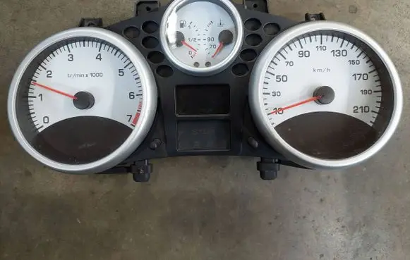 Peugeot 206+ Speedometer (instrument cluster) 9673798980 503001916500 D98N982K