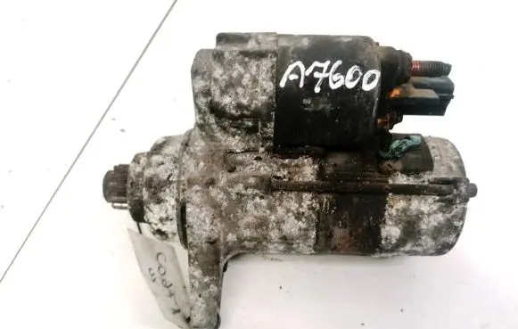 Skoda Octavia Mk2 (1Z) Starter motor 02Z911023H
