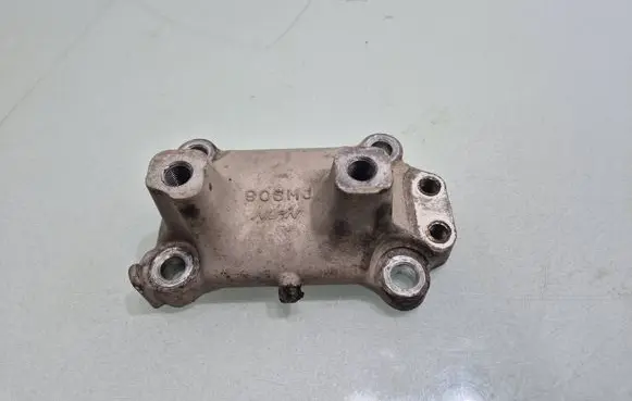 Honda Civic Engine mounting bracket 90SMJ