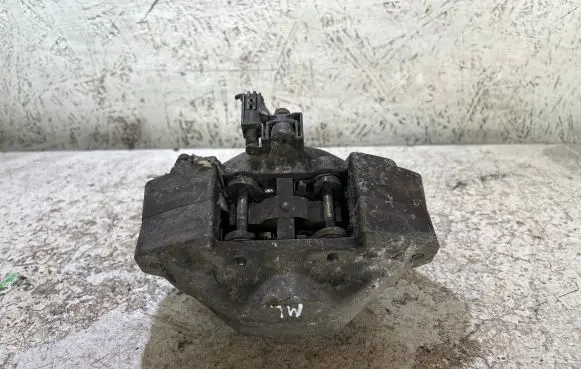 Mercedes-Benz ML W163 Front brake caliper