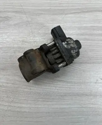 Subaru Legacy EGR valve