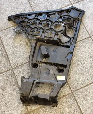 BMW X6 G06 Rear bumper mounting bracket 8069963 51128069963