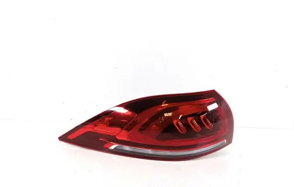 Rear/tail lights