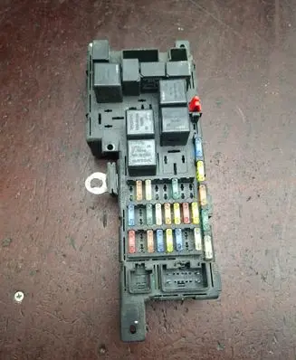 Volvo S60 Fuse module 