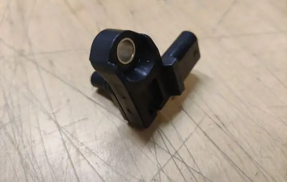 BMW 5 E60 E61 Air pressure sensor 780474201 7804742
