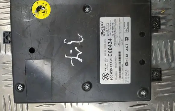 Volkswagen PASSAT B6 Bluetooth control unit module 3C0035729G