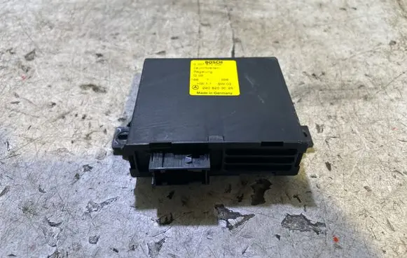 Mercedes-Benz S W220 Light module LCM 0307870002 2208203026