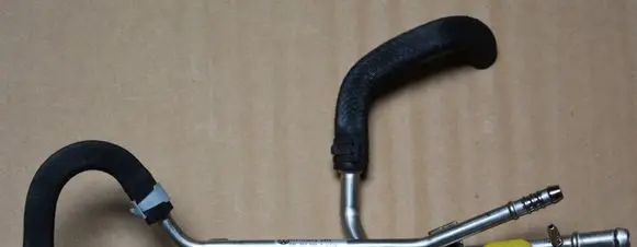 Volkswagen Golf VII Fuel line/pipe/hose 04L201360T