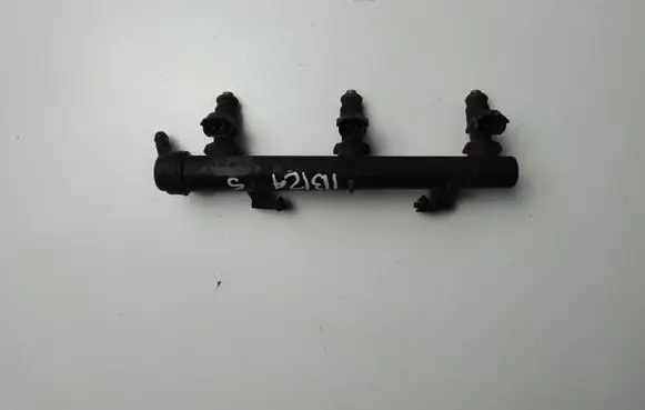 Fuel injector