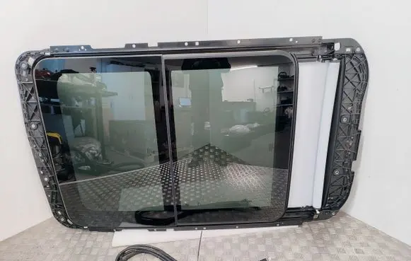 Peugeot 3008 II Sunroof set 98342333PR 2229358A 2229359F