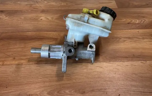 Opel Insignia A Master brake cylinder 03350890241