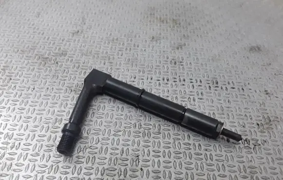 Nissan Almera N16 Fuel injector