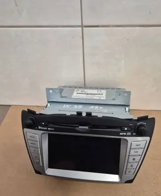 Hyundai ix35 Radio/CD/DVD/GPS head unit 965602Y500