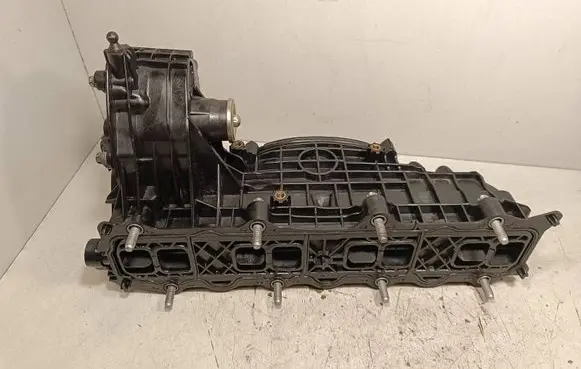 Mercedes-Benz CLA C117 X117 W117 Intake manifold 987084985