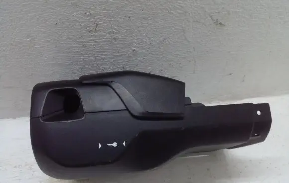 BMW 5 G30 G31 Steering wheel column trim 9329532