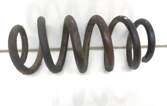 Toyota RAV 4 (XA30) Rear coil spring
