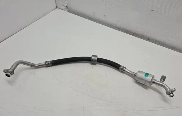 Dacia Sandero Air conditioning (A/C) pipe/hose 924546917R