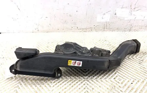 Toyota Camry VIII XV70 Air intake hose/pipe