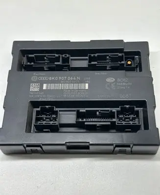 Audi A4 S4 B8 8K Comfort/convenience module 8K0907064N 00002001