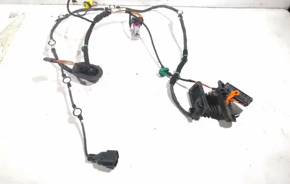 Volkswagen Golf Plus Front door wiring loom 5M1971121T