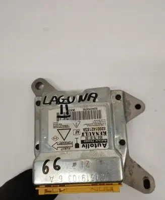 Renault Laguna I Airbag control unit/module 8200142183A
