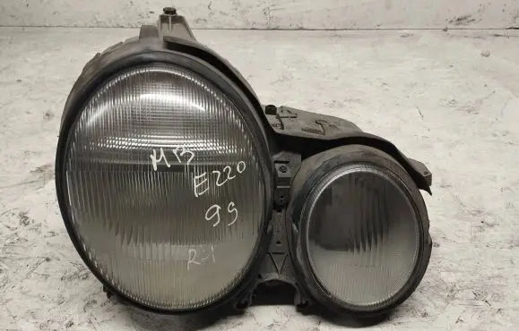 Mercedes-Benz E W210 Headlight/headlamp 15060800