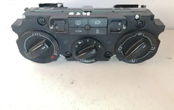 Volkswagen Golf V Climate control unit