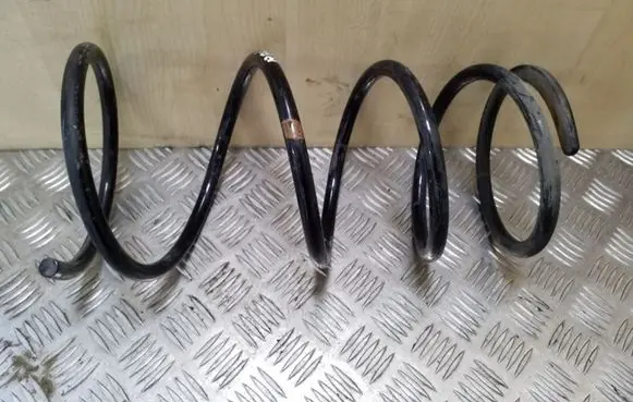 Toyota RAV 4 (XA20) Front coil spring