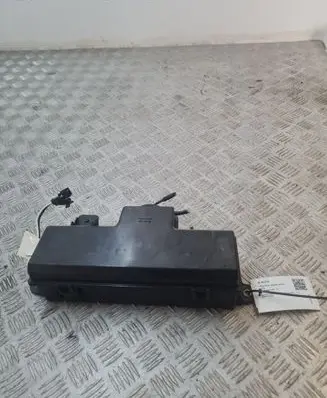 Opel Insignia A Tailgate hydraulic pump motor 13279362