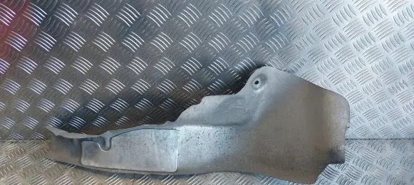 Chrysler Grand Voyager V Heat shield in engine bay 