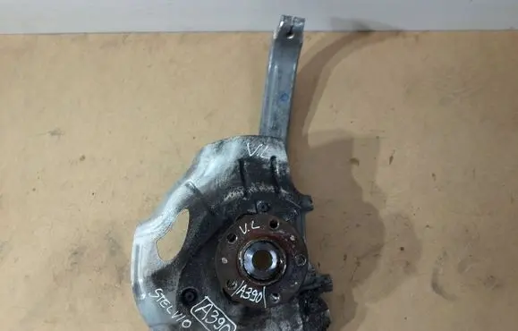 Alfa Romeo Stelvio Front wheel hub spindle knuckle 505415510