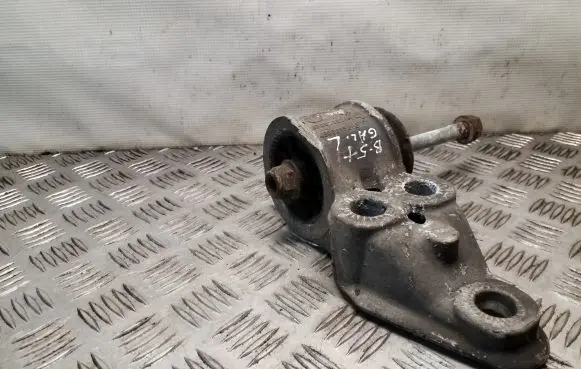 Volkswagen PASSAT B5.5 Rear axle beam mounts housing 8E0501521H