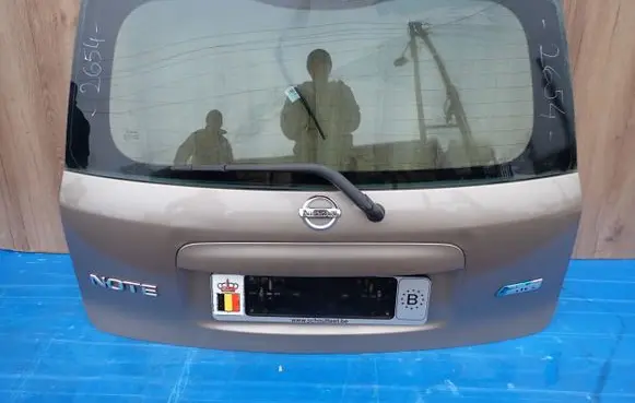 Nissan Note (E11) Tailgate/trunk/boot lid 
