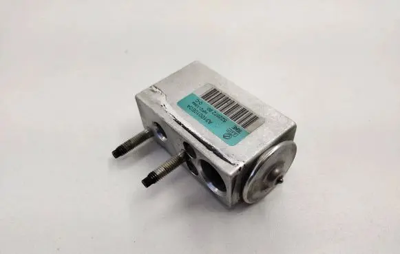 Peugeot Boxer Air conditioning (A/C) expansion valve A310010E0A HFC134A 52207290