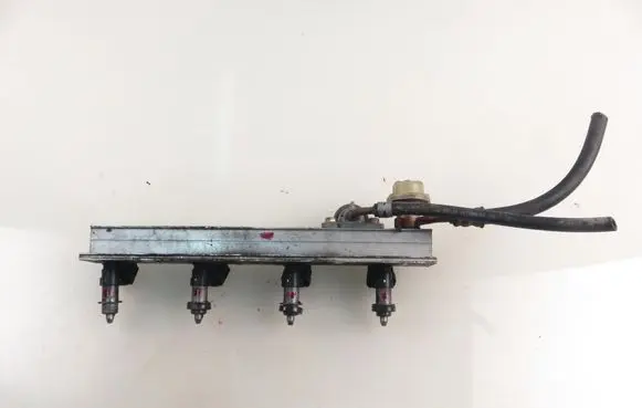 Honda HR-V Fuel main line pipe 