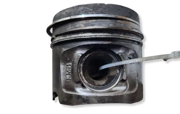 BMW 3 E90 E91 Piston N47D20C
