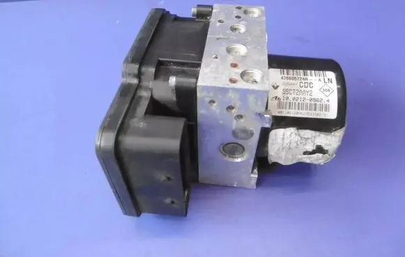 Renault Megane III ABS Pump 476605724R-A 10021209624 95CT2AAY2