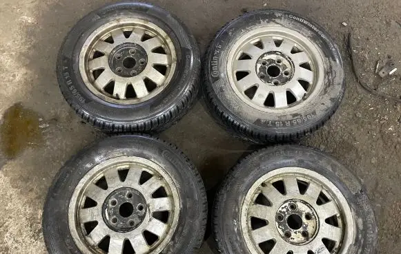 Volkswagen PASSAT B5 R15 alloy rim 