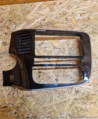 Mitsubishi Outlander Radio/GPS head unit trim 8002B