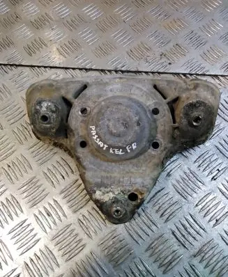 Volkswagen PASSAT B5 Coil spring mount 