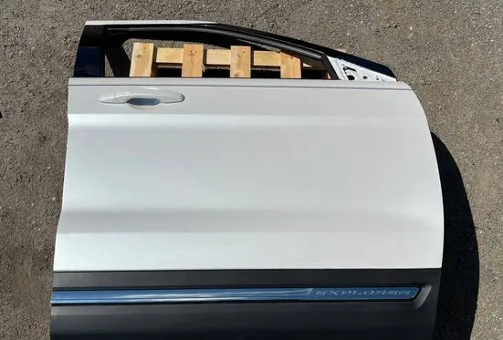 Ford Explorer V Front door DRZWIPRAWEPEP16