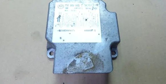 Volkswagen Touran I Airbag control unit/module 1T0909605C 5WK43518