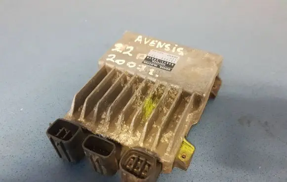 Toyota Avensis T250 Fuel injection control unit/module 8987120070 1310000371
