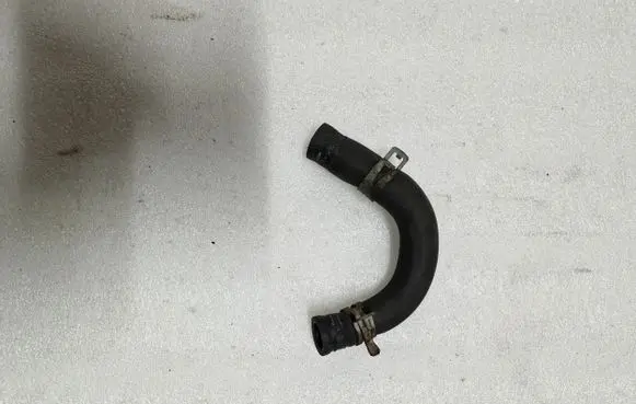 Dodge Durango Engine coolant pipe/hose