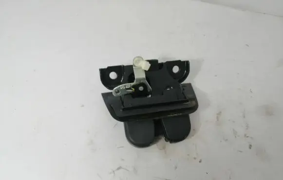 Audi A3 S3 8P Tailgate/trunk/boot lock/catch/latch 8P3827505